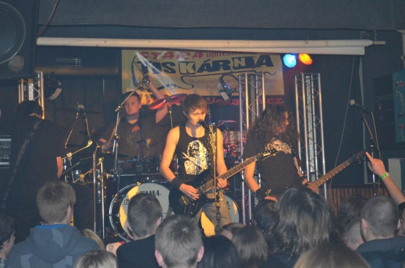 2013-03-02-DYMYTRY+HAND GRENADE_2